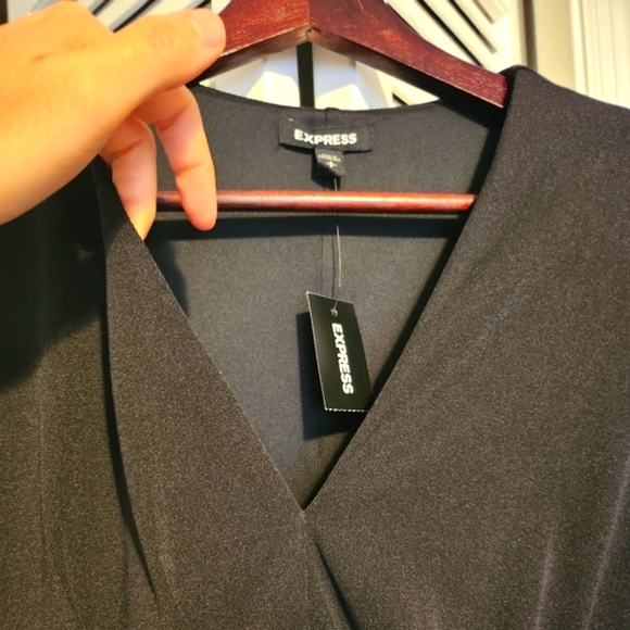 Express NWT Bodycon black Long Sleeve Cocktail Dress. Size Small . - Picture 3 of 7